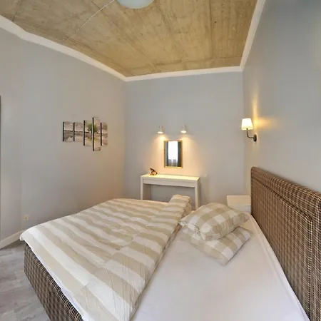 Apartment Luxurious